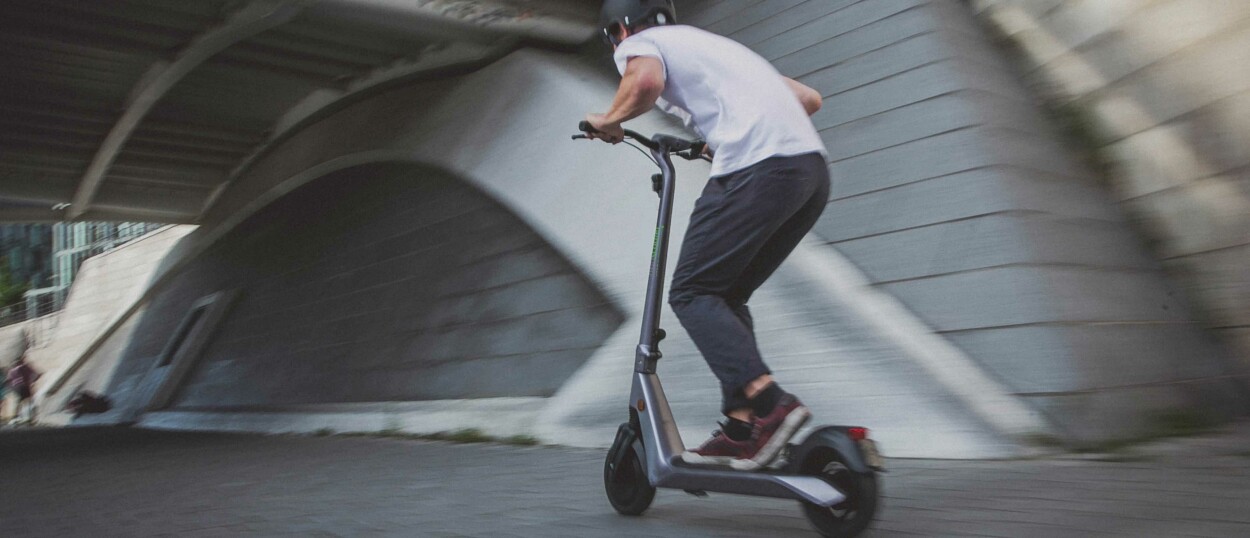 Premium E-Scooter für ihr Unternehmen mieten statt kaufen